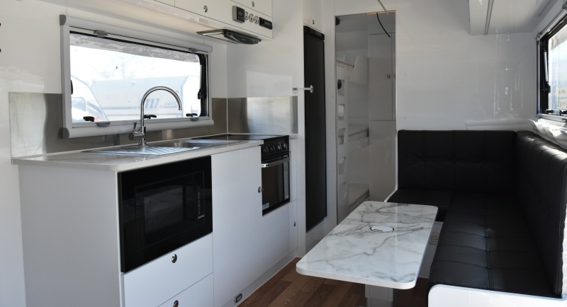 LZ21 Off Road Caravan for New Zealand Market.jpg