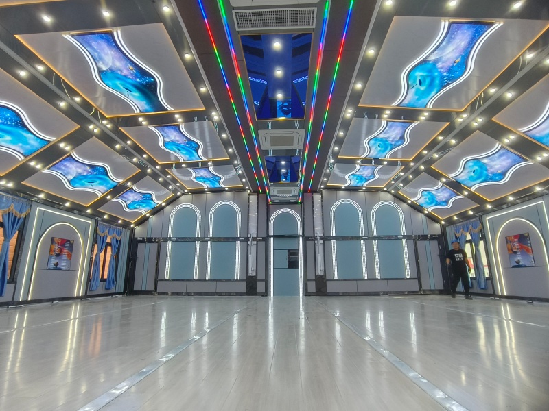 australia-wedding-reception-expandable-event-trailer-lzm.jpg