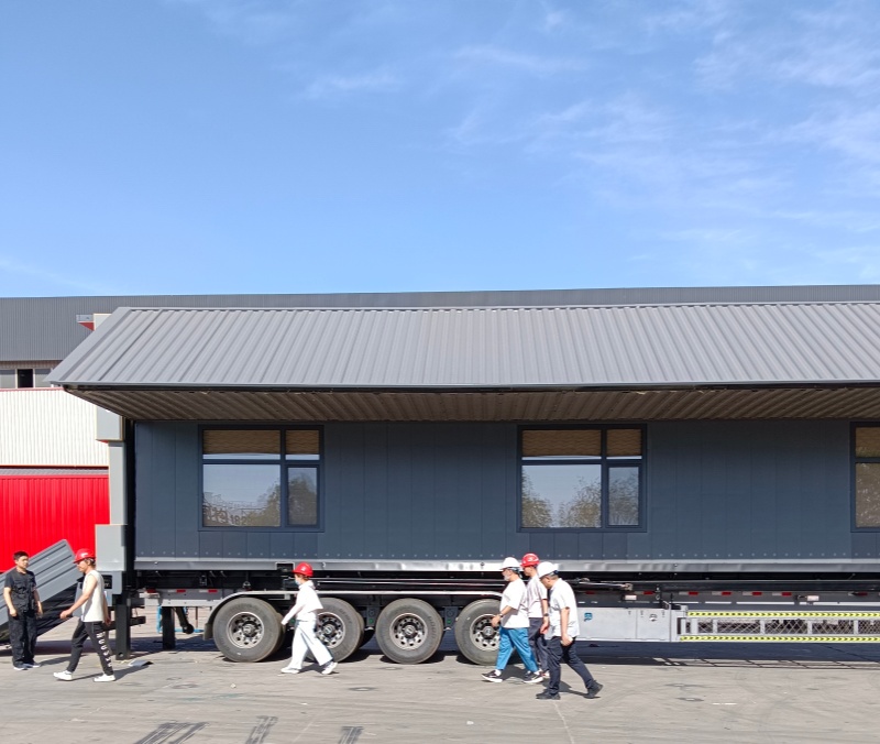 UAE-customer-visit-lzm-expandable-event-factory.jpg